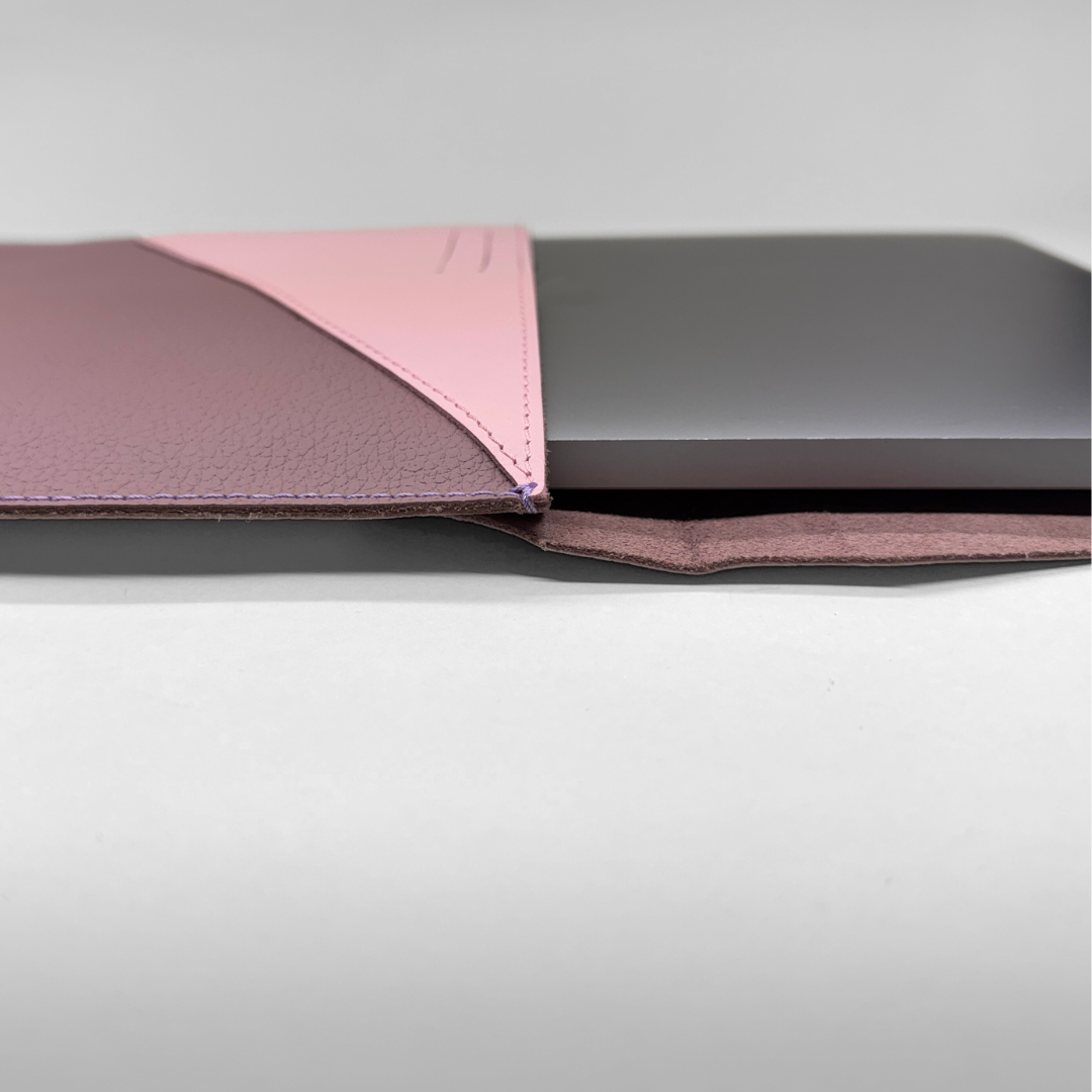 Sleek laptop sleeve