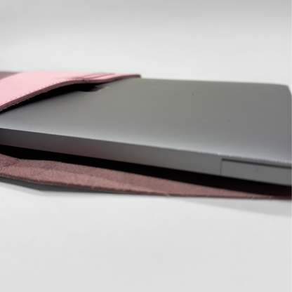 Sleek laptop sleeve
