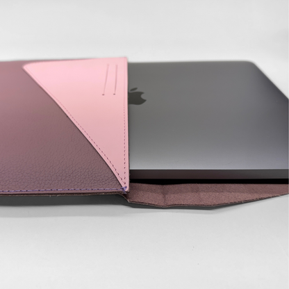 Sleek laptop sleeve