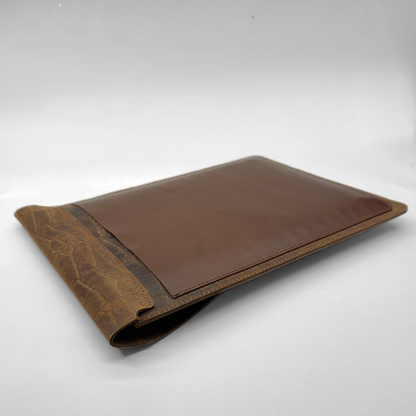 Sleek laptop sleeve